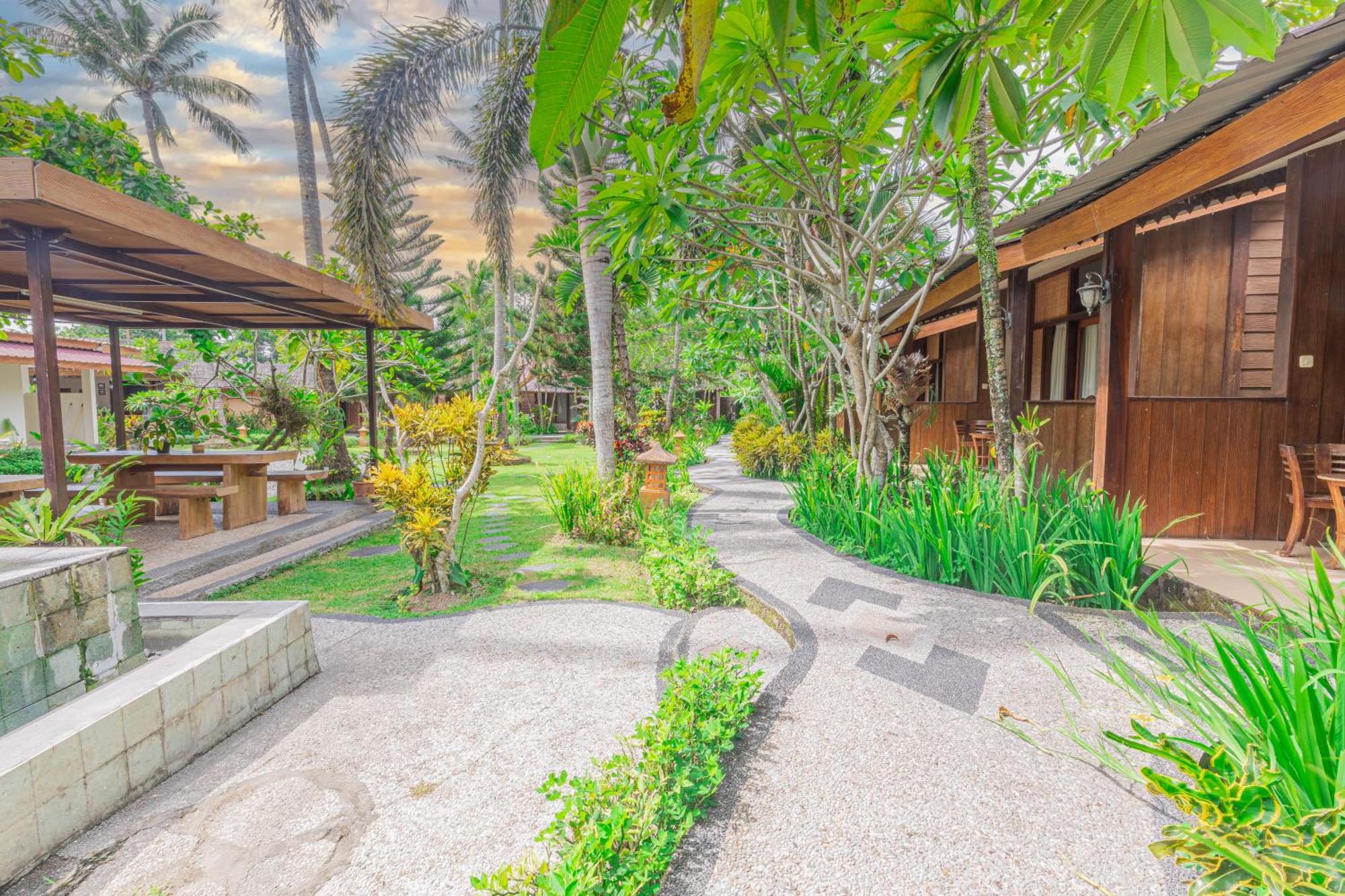 Green Asri Hotel Senggigi Extérieur photo
